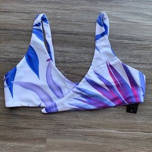 NWOT vaya island bikini top